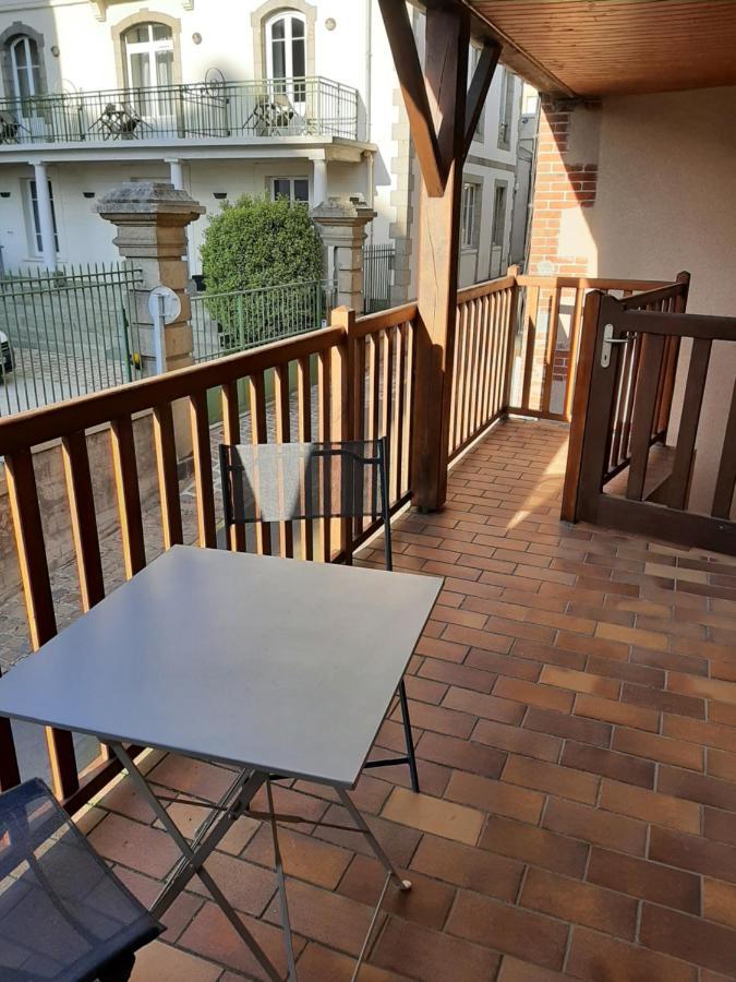 Apartamento Le Petit Michelet Granville Exterior foto