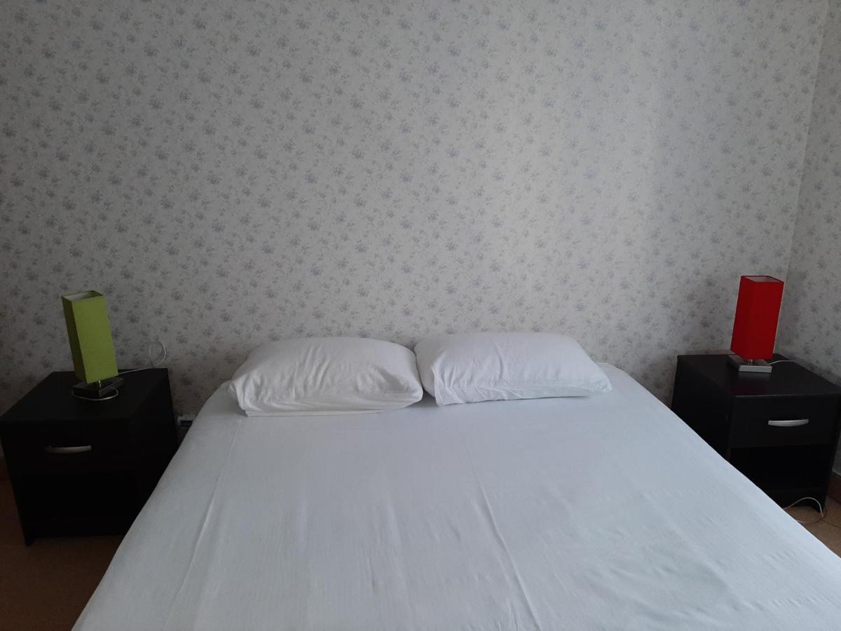 Apartamento Le Petit Michelet Granville Exterior foto