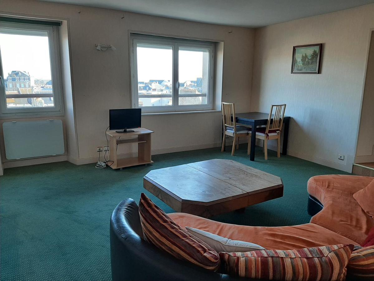 Apartamento Le Petit Michelet Granville Exterior foto