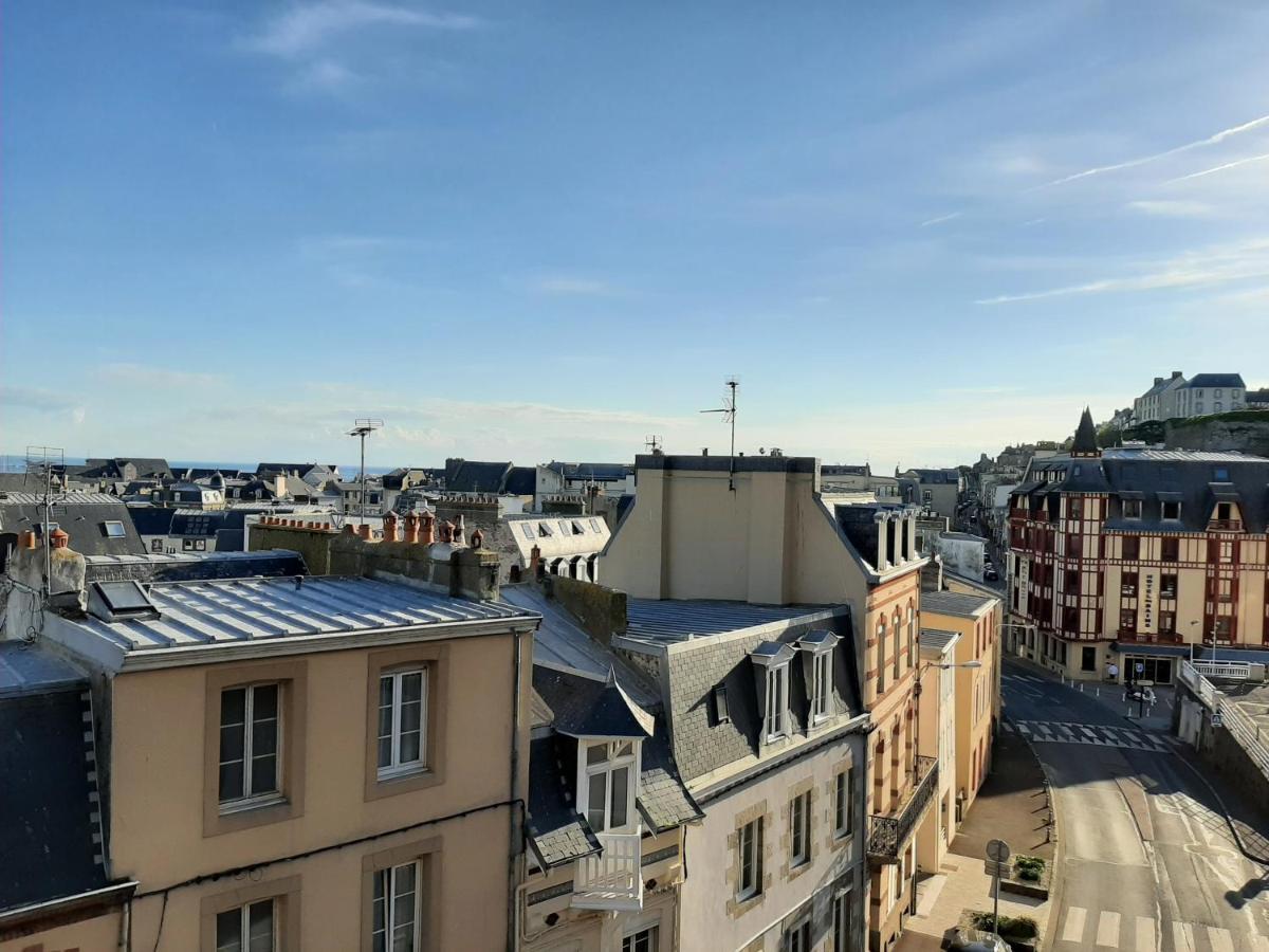 Apartamento Le Petit Michelet Granville Exterior foto